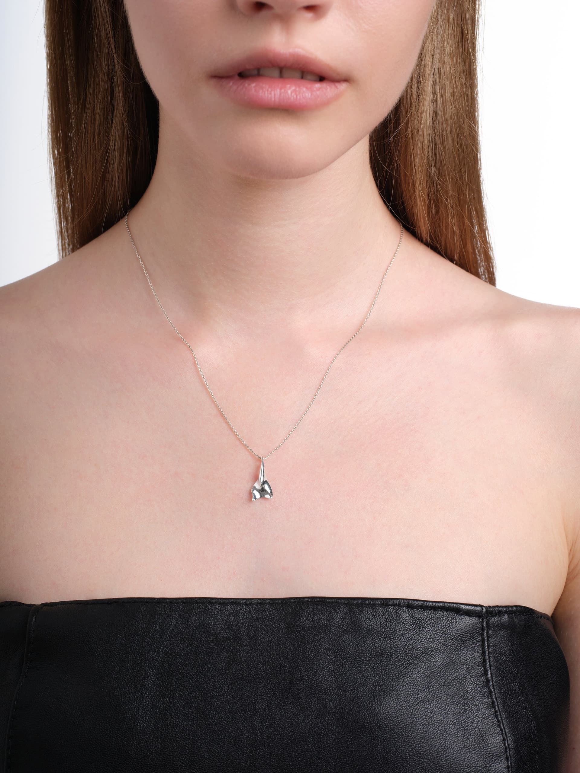 Petal XS Pendant - HROA-00292-1