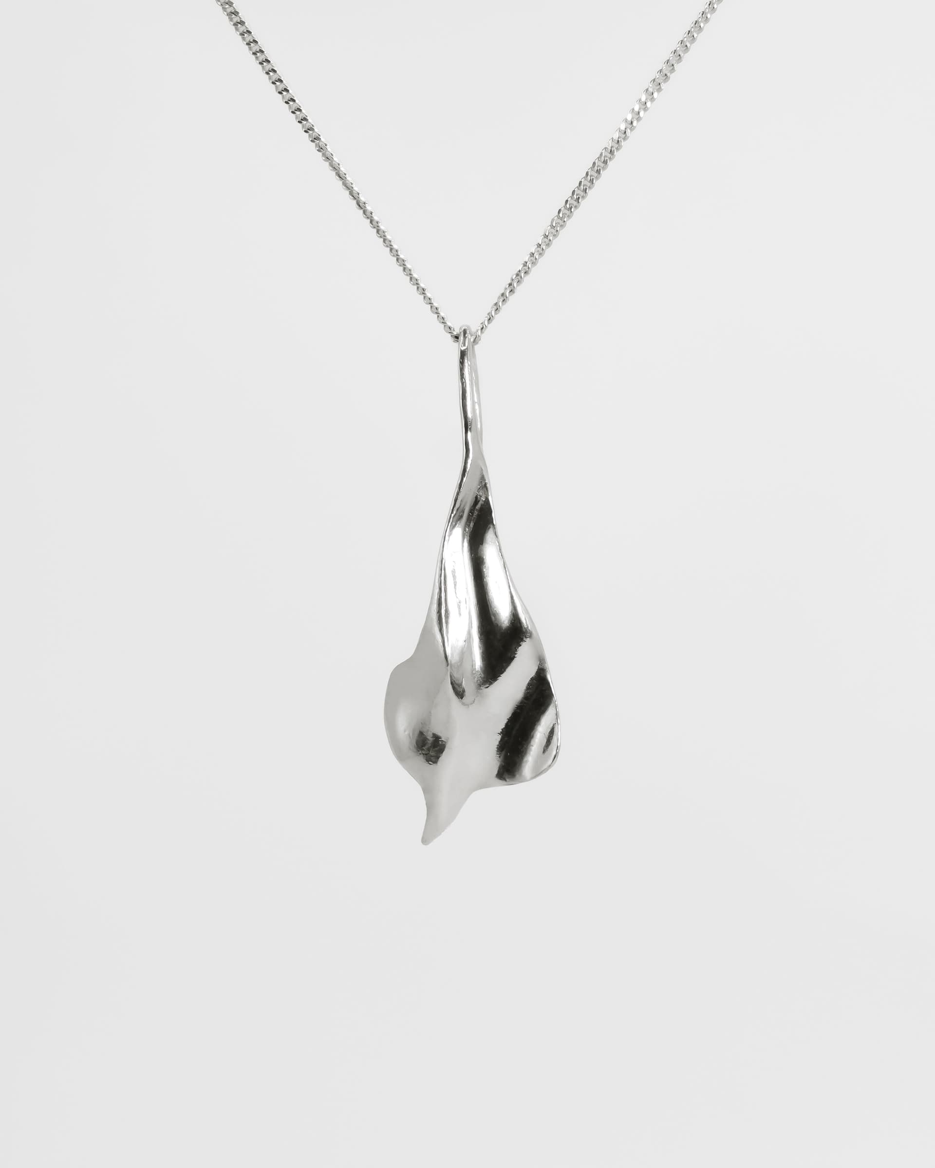 Petal S Pendant